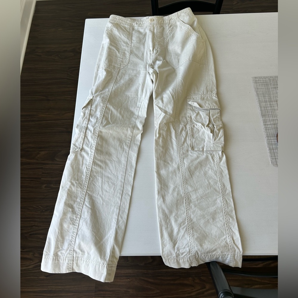Size 26 Abercrombie, cargo pants so cute for the fall!